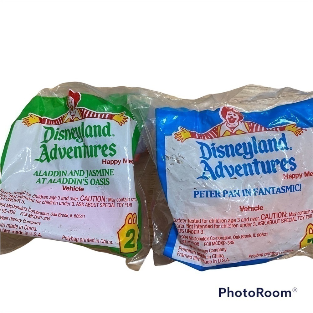Vintage Disneyland Adventures Toys NEW McDonalds Aladdin Jasmine Oasis Peter